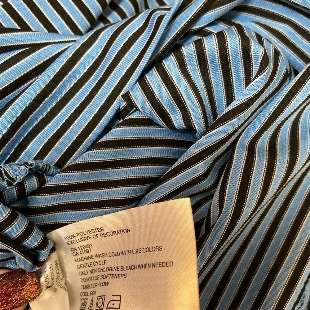 Greg Norman~Light Blue & Black Stripped Play Dry Golf Polo Shirt~Size L